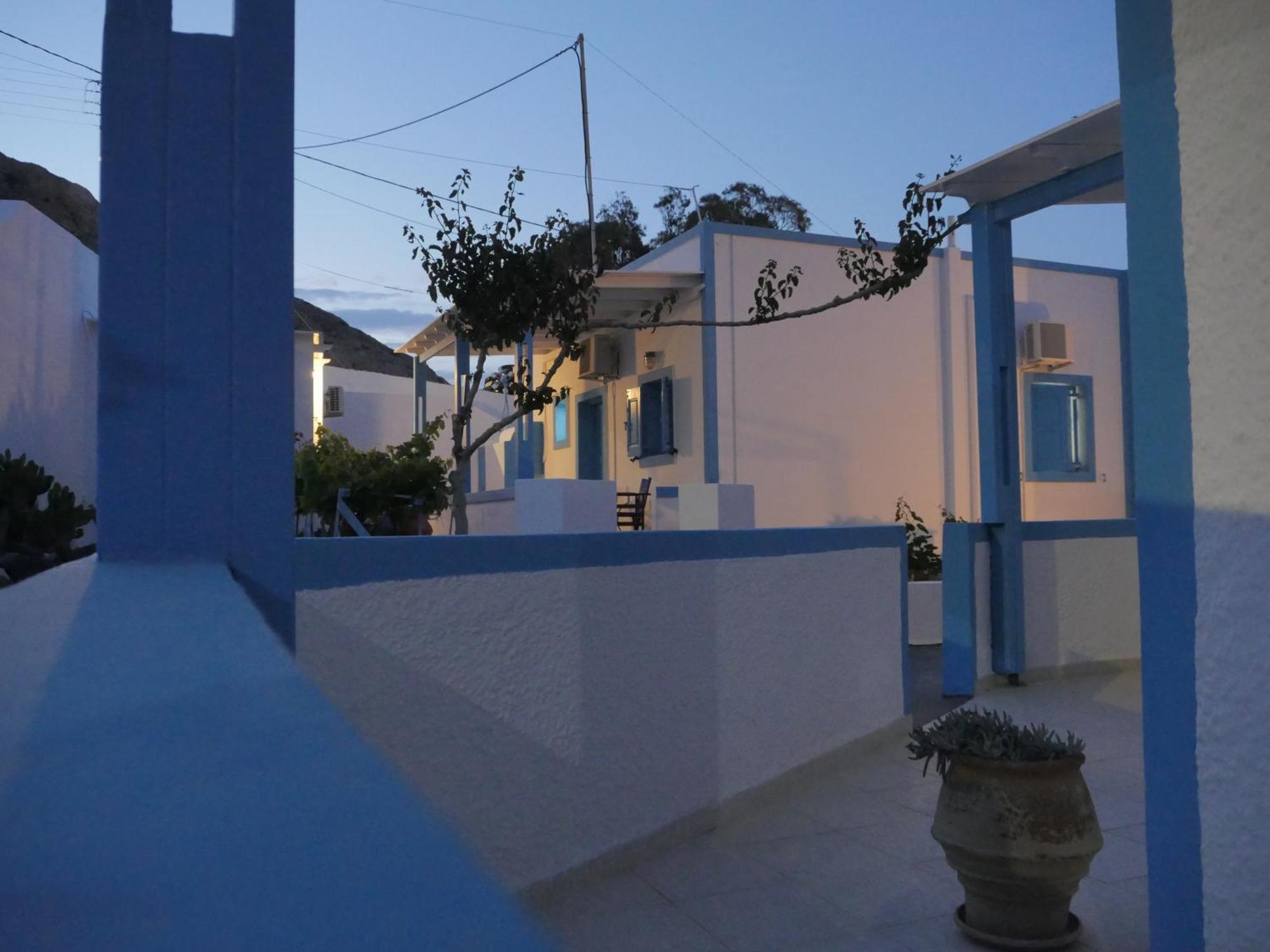 Ancient Thera Apartments Kamári Dış mekan fotoğraf