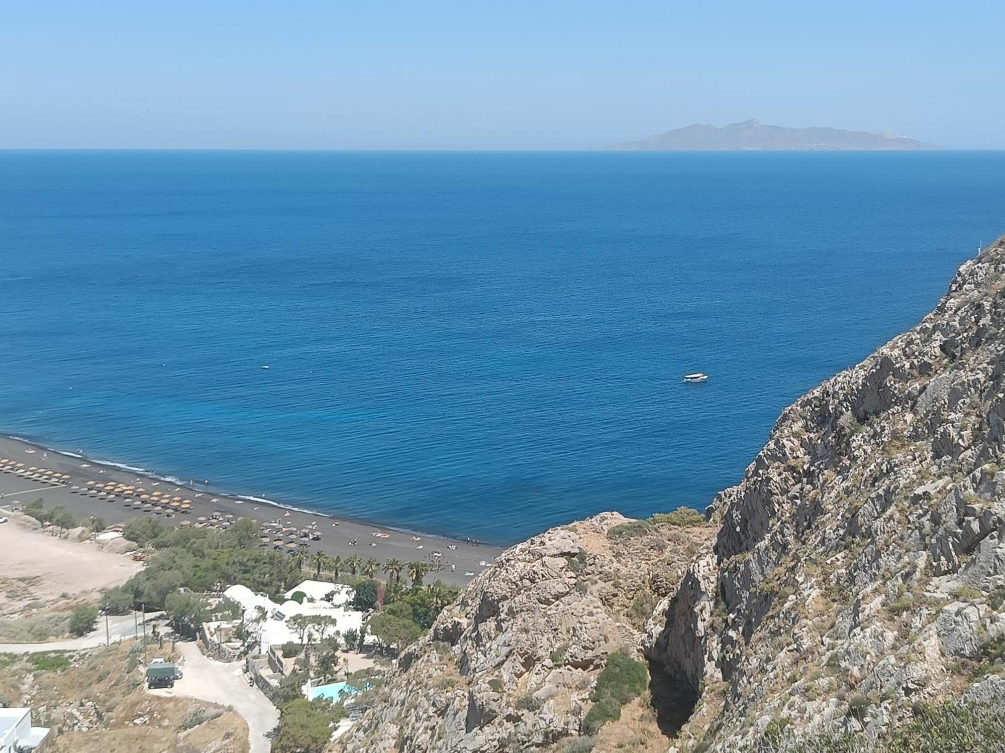 Ancient Thera Apartments Kamári Dış mekan fotoğraf